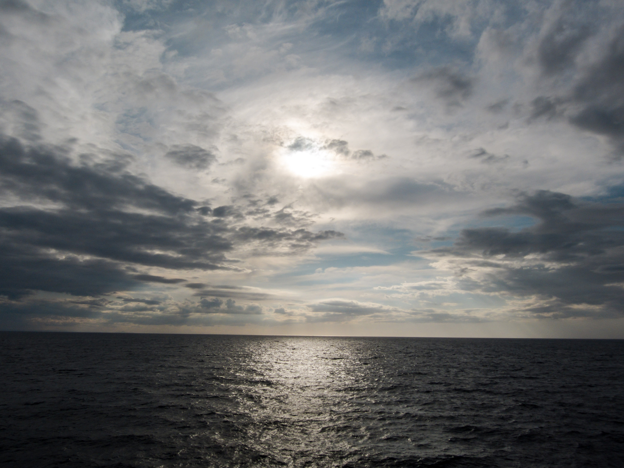 形容孤独的词语：类似'孤云掠影'的表达