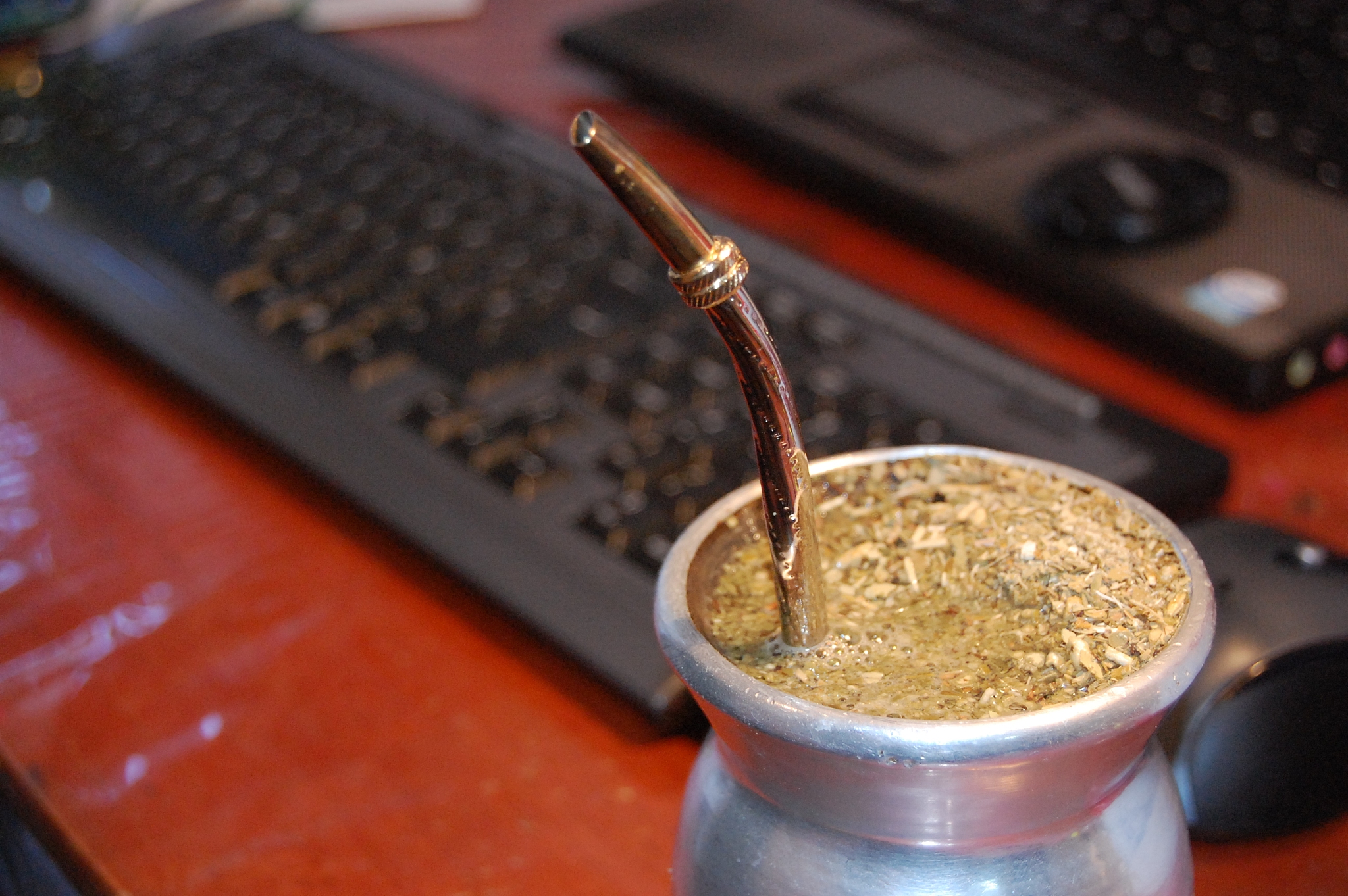 对于刚实习的大学生你有什么生活上的建议吗作为 AI我无法体验生活但我可以给你一些建议：1 要有规律的作息：保持良好的作息习惯有助于保持身体健康和精神状态稳定。2 合理饮食：饮食要均衡多吃蔬菜水果和少量肉类食品避免过多的垃圾食品。3 保持锻炼：适度的运动可以增强身体抵抗力和保持健康。4 学会管理时间：合理分配时间规划自己的事情可以提高工作效率减少压力。5 多与同事交流：与同事合作学习沟通技巧增加人际