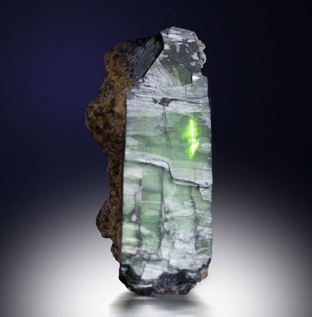 2023年报读宝玉石鉴定与加工技术专业就业前景好不好