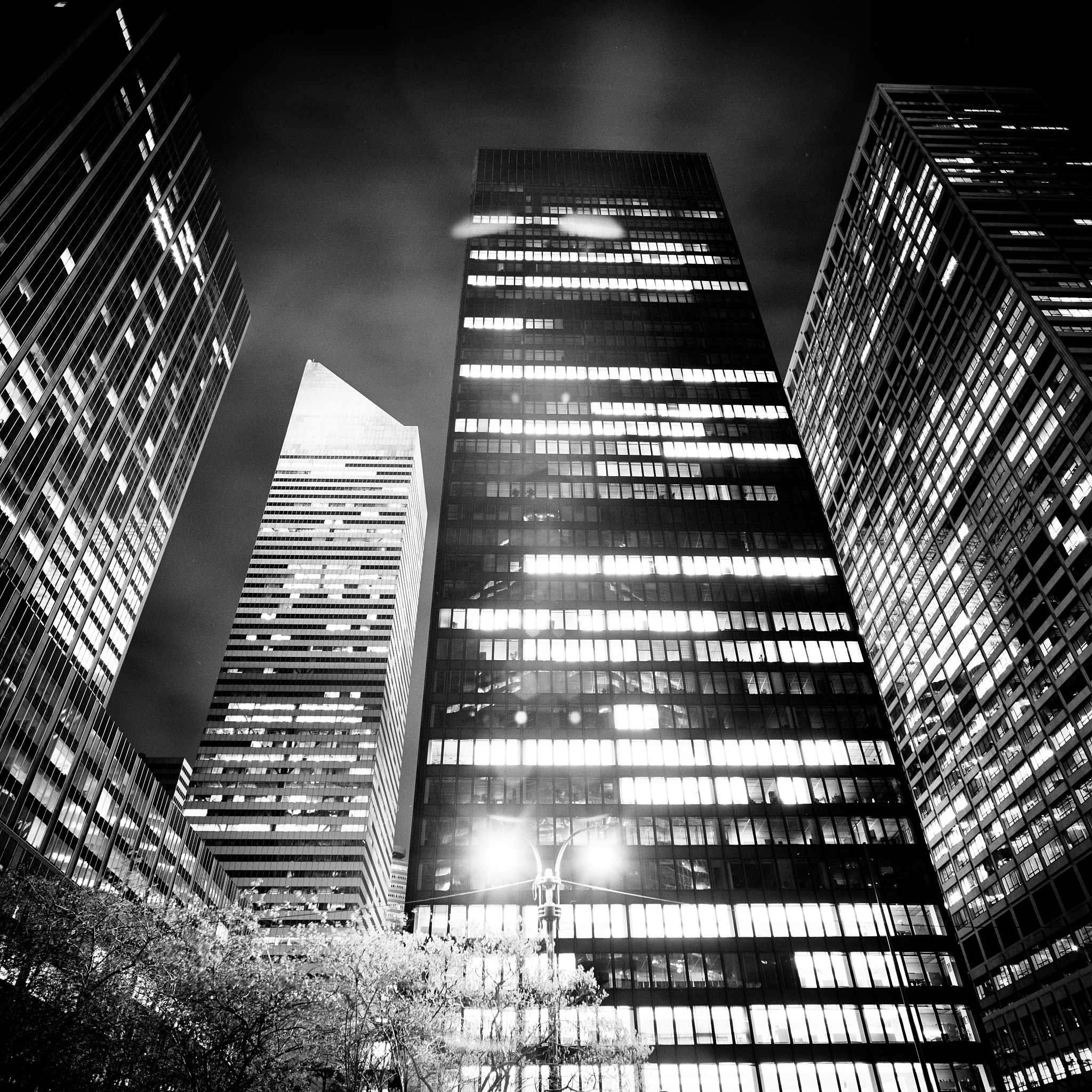 陕西省建筑材料工业学校就业前景：专业、单位、薪资待遇