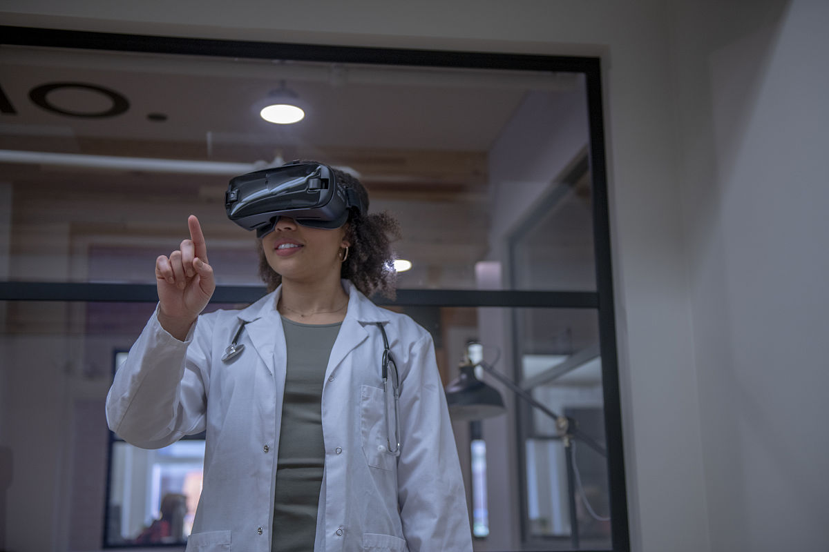 虚拟现实VR技术原理深度解析:从入门到沉浸式体验 虚拟现实VR技术原理深度解析:从入门到沉浸式体验