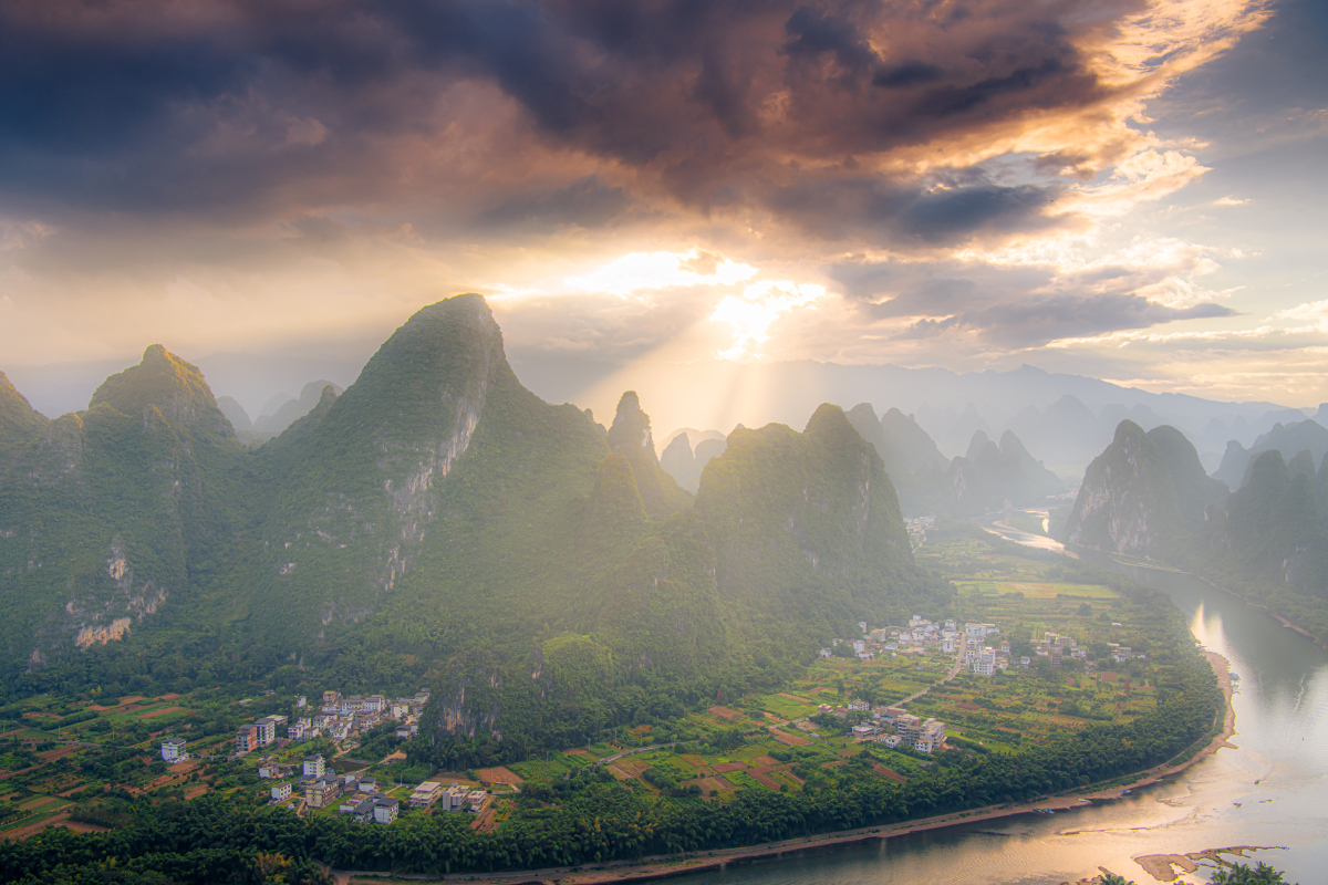 美丽的万峰林 写一篇300字小学作文