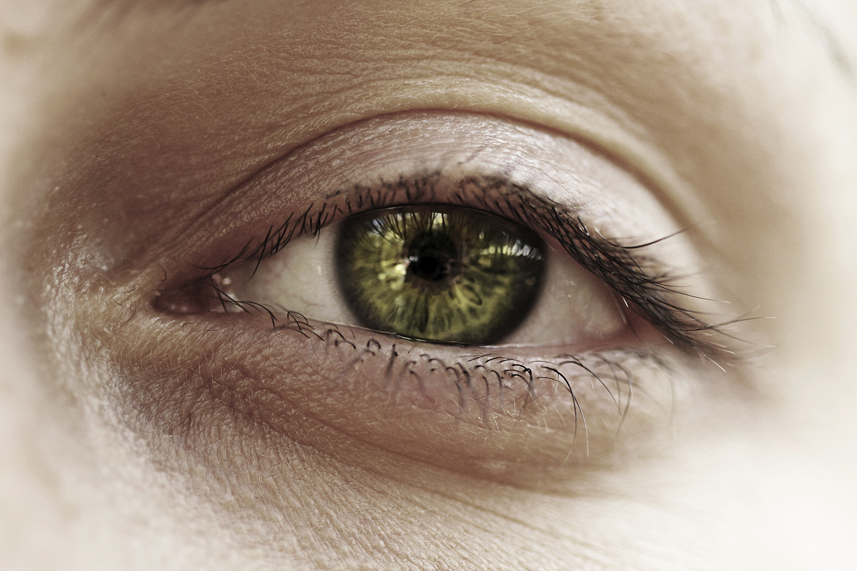 green eye