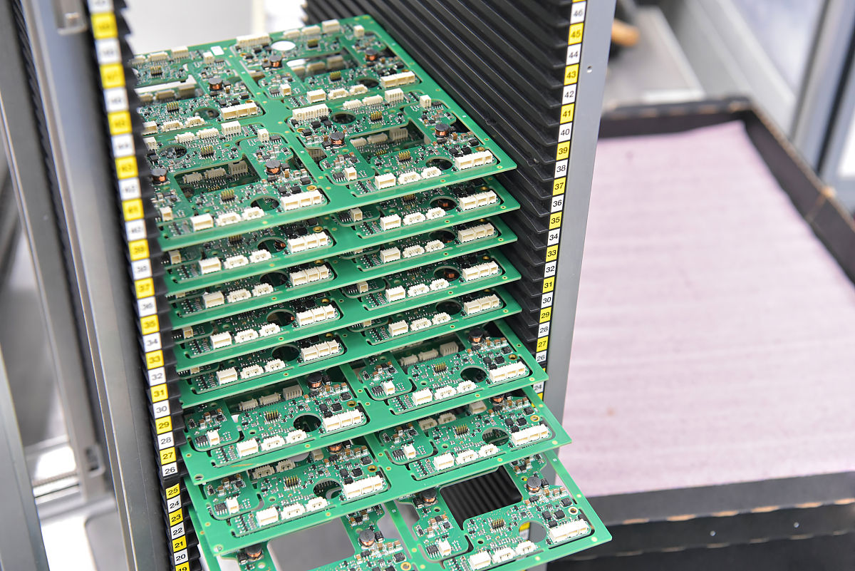 重庆微电子工业学校2019年招生简章 - 微电子专业人才培养基地