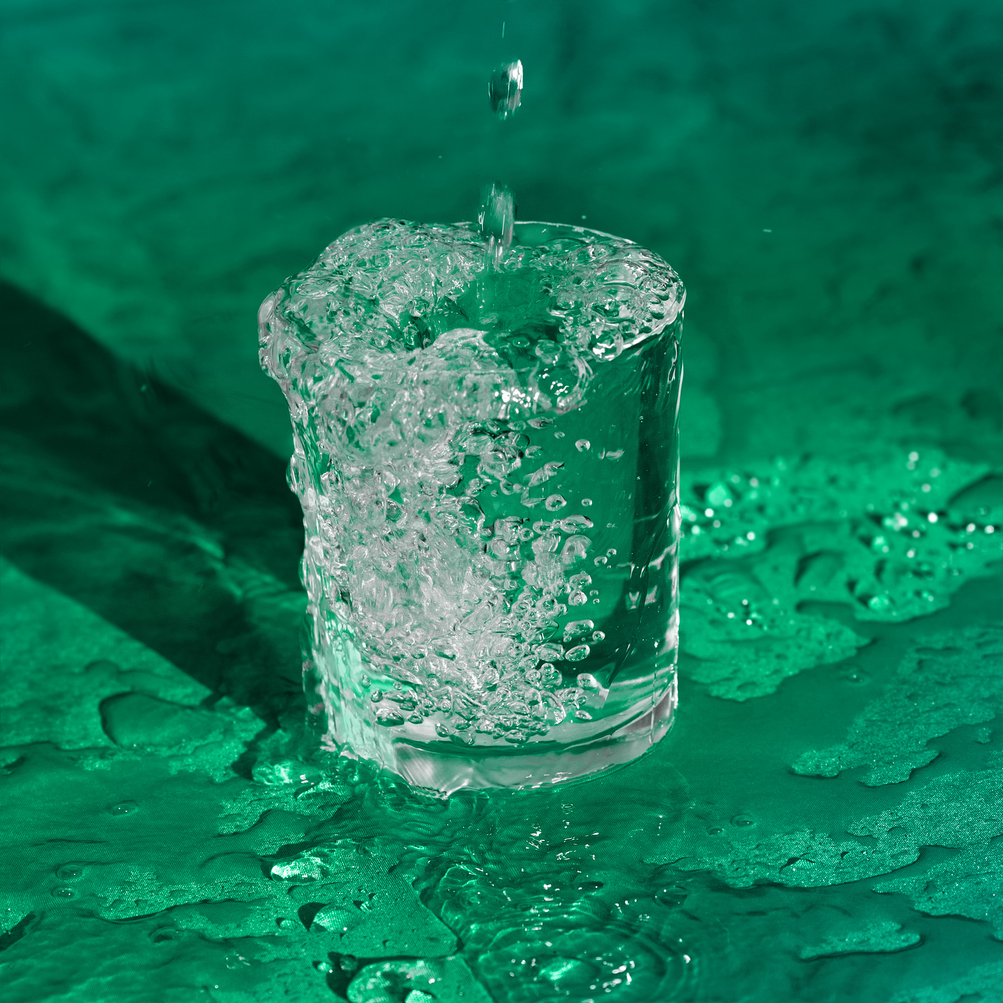 水晶能碰水吗？如何让水晶与水接触？