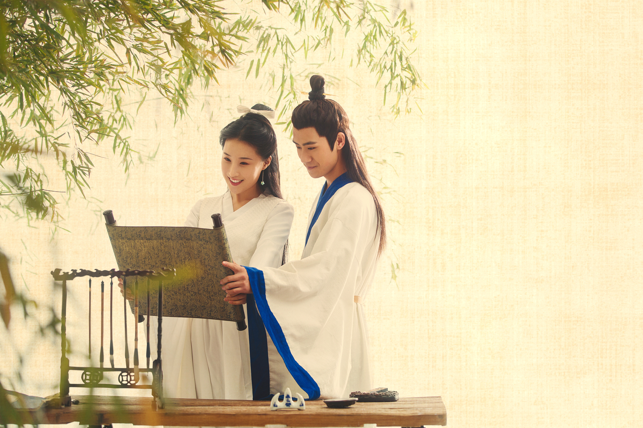 《星落凝成糖》：郑业成、李兰迪领衔主演，双生姐妹错嫁姻缘，上演浪漫爱情故事