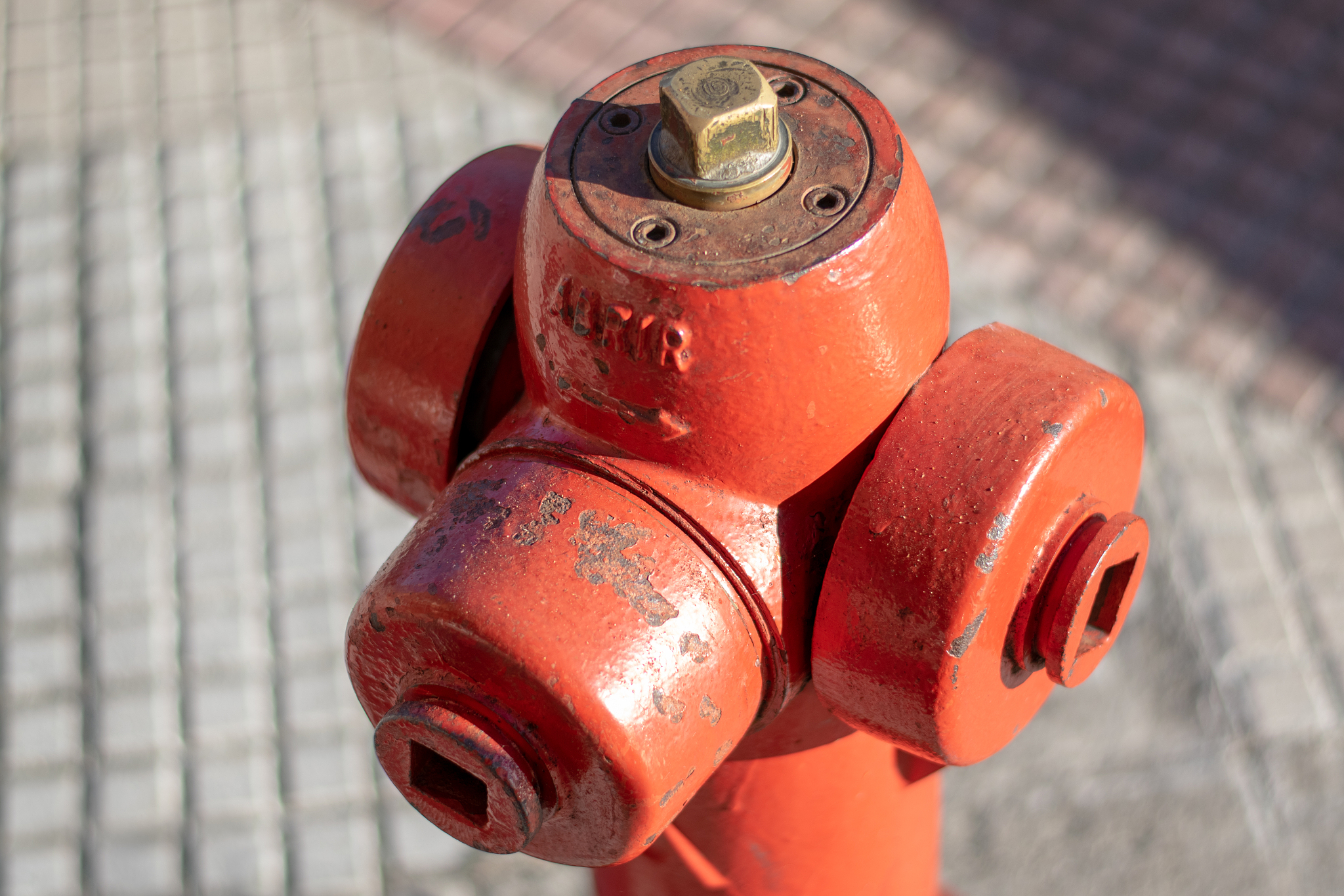 ¿Cómo abrir una lata de gasolina找到和这个标题意思表达相近但是在google ads中有搜索量的词