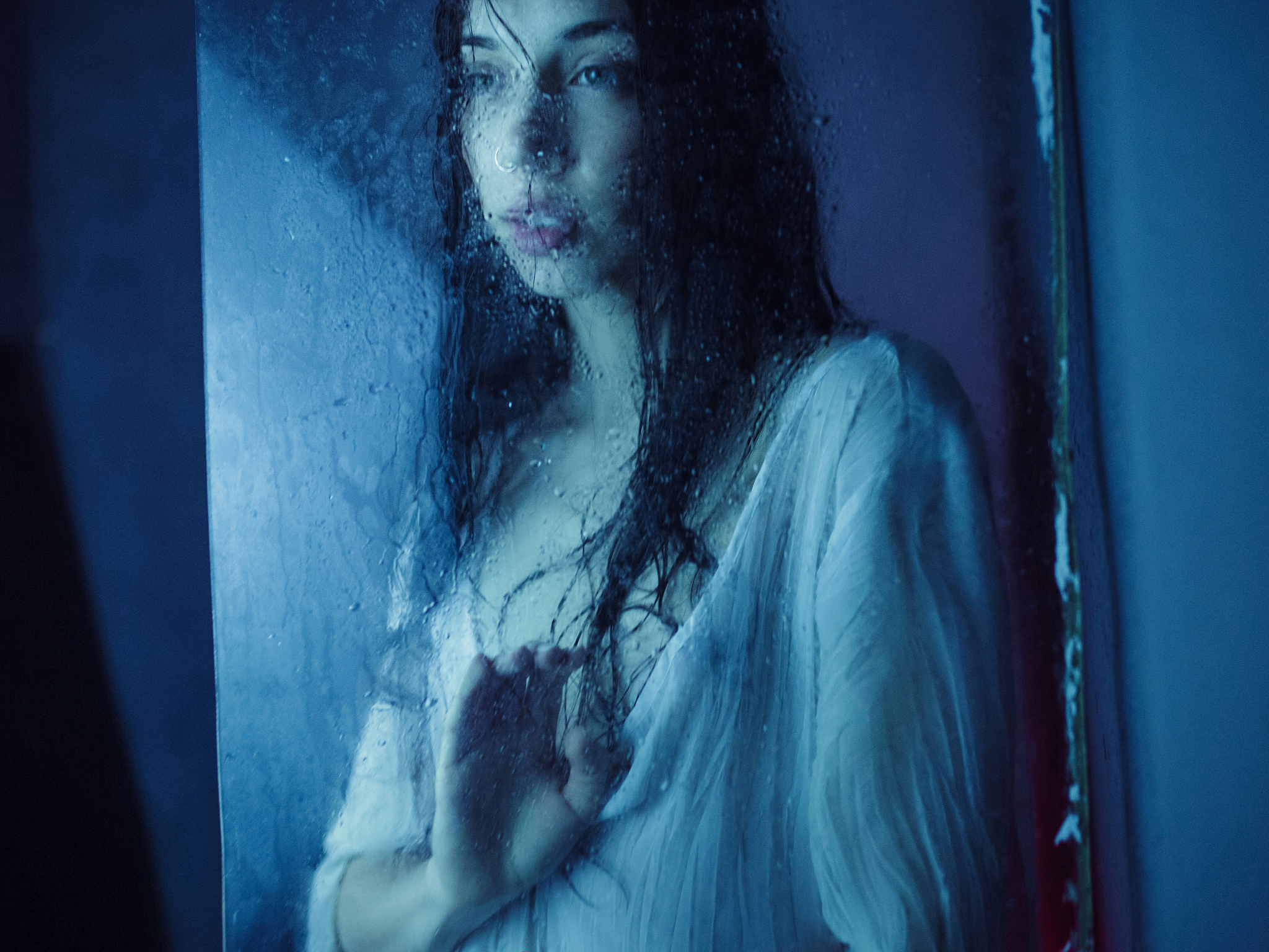 电影《消失的她》- 惊悚悬疑，失踪女孩背后的秘密