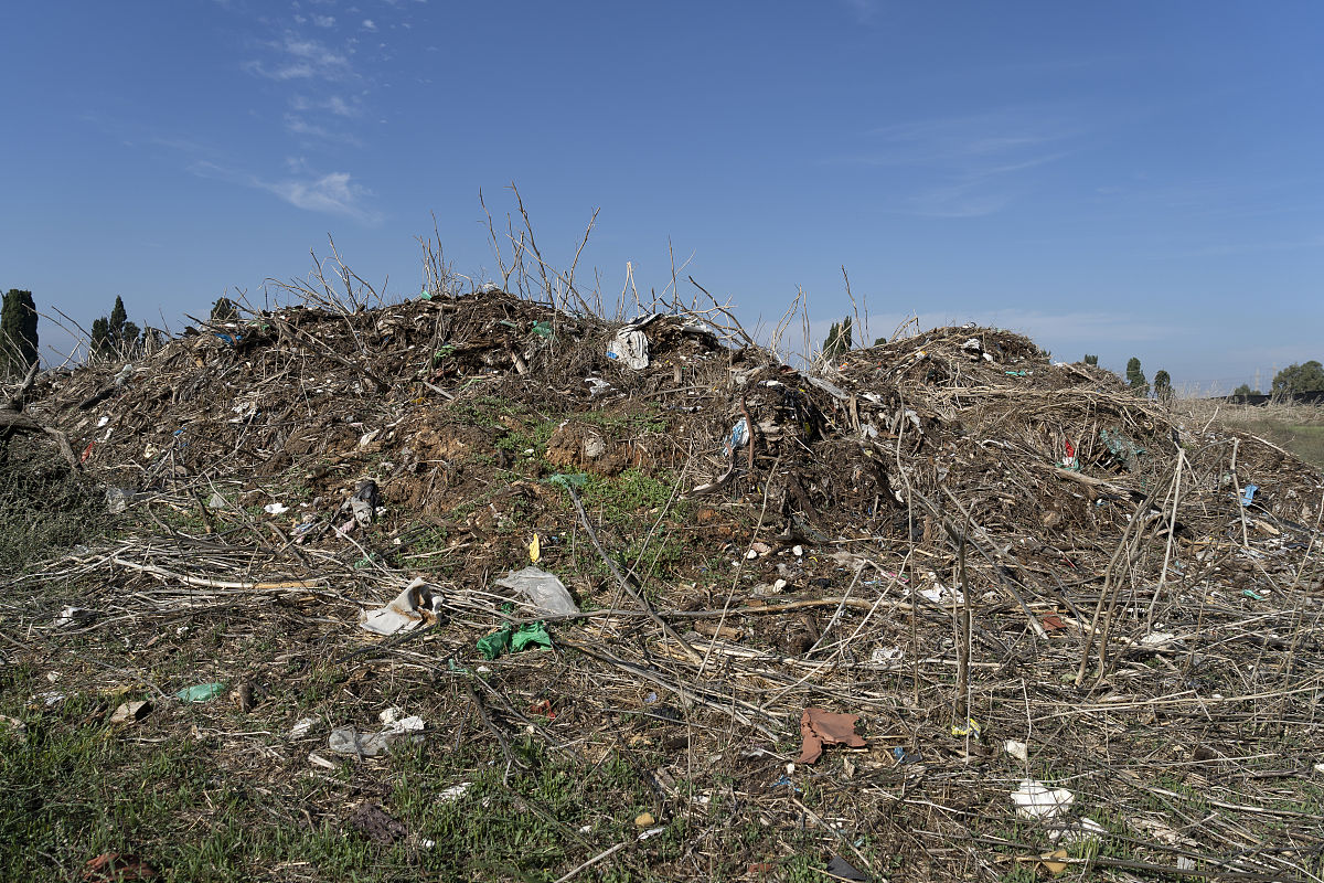 近期市委主要领导将赴各县市区开展绿色经济调研。为做好相关准备工作根据市发改委主要领导要求请各县市区总结绿色经济工作情况包括工作开展情况、亮点和成效、存在问题、下一步思路从晋安区坂中村二次装修垃圾资源化利用基地晋安区益凤渣土及建筑废弃物资源化利用项目连江北城市管理综合体垃圾转运站温泉公园—金鸡山公园生态廊道鹤林生态公园金强房屋公园晋安湖公园福建思嘉环保材料科技有限公司福建云杉美域环境科技有限公司餐厨