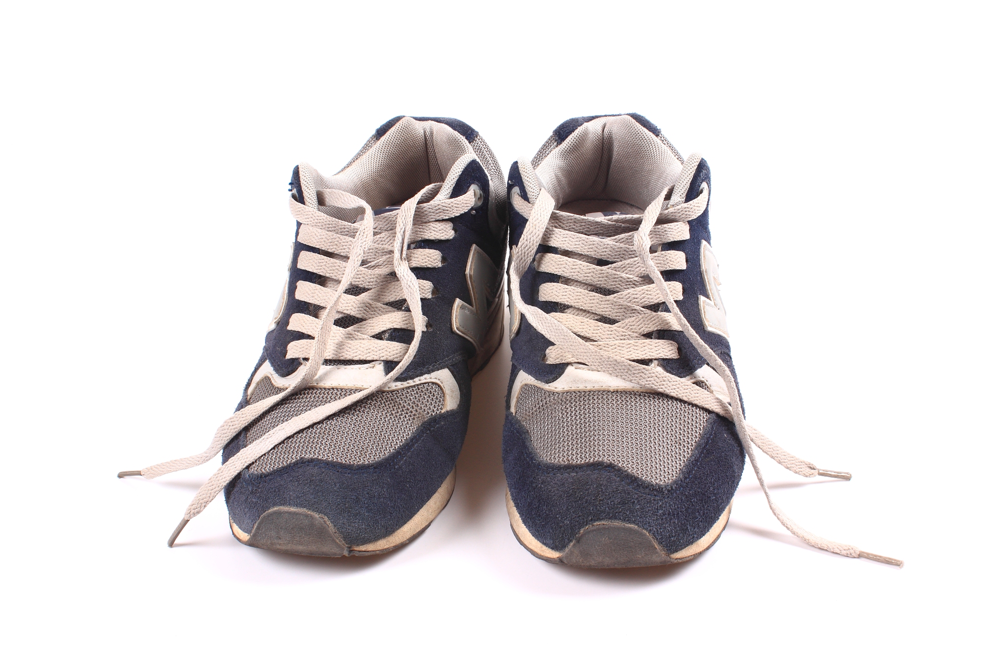 sports shoes