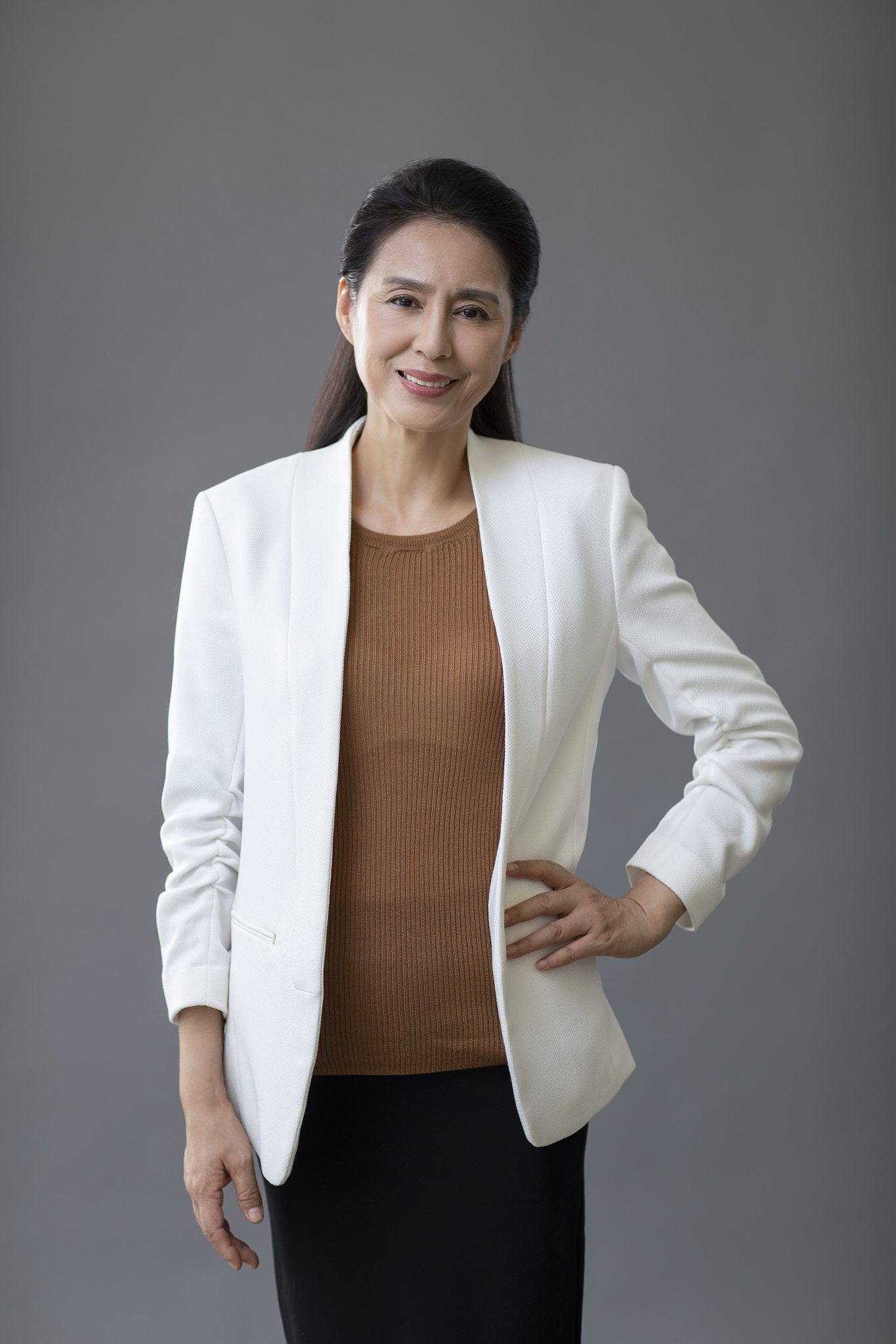 优雅的成熟商务女士