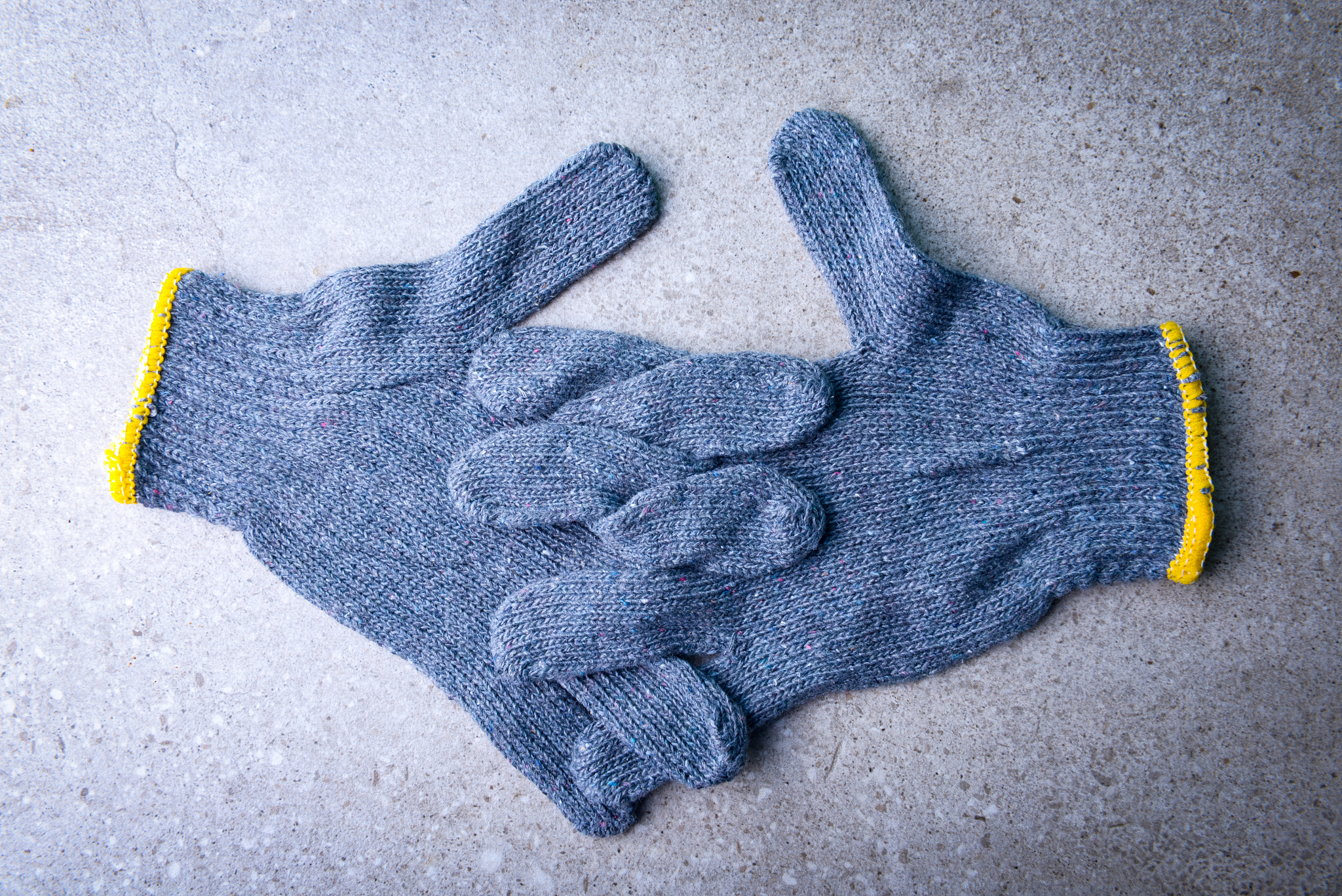 safety gloves for the worker