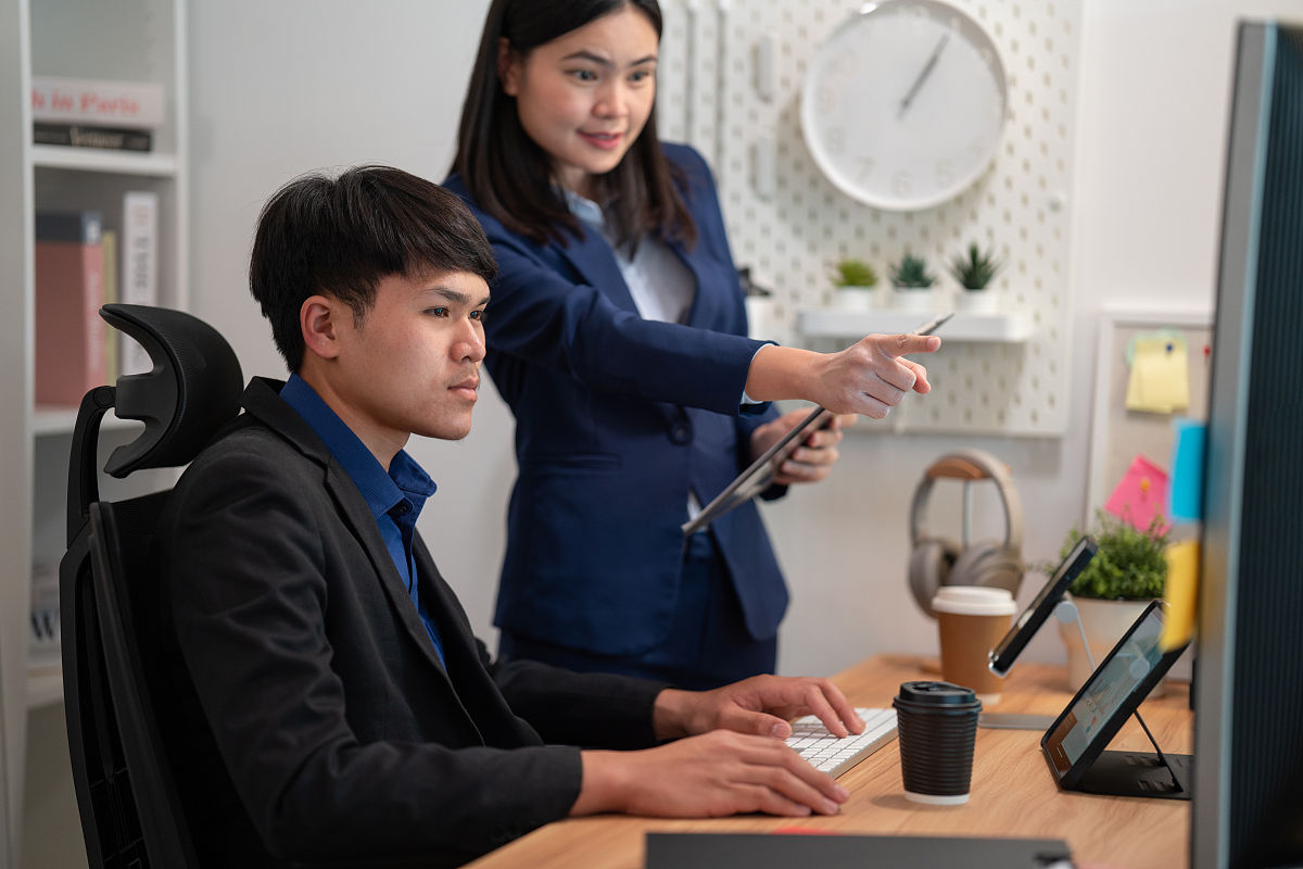 白领和蓝领是什么意思？