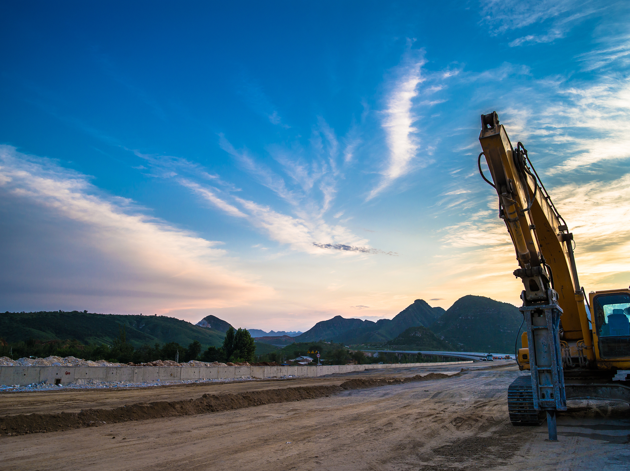 贵州哪些学校开设有土石方机械运用与维修专业