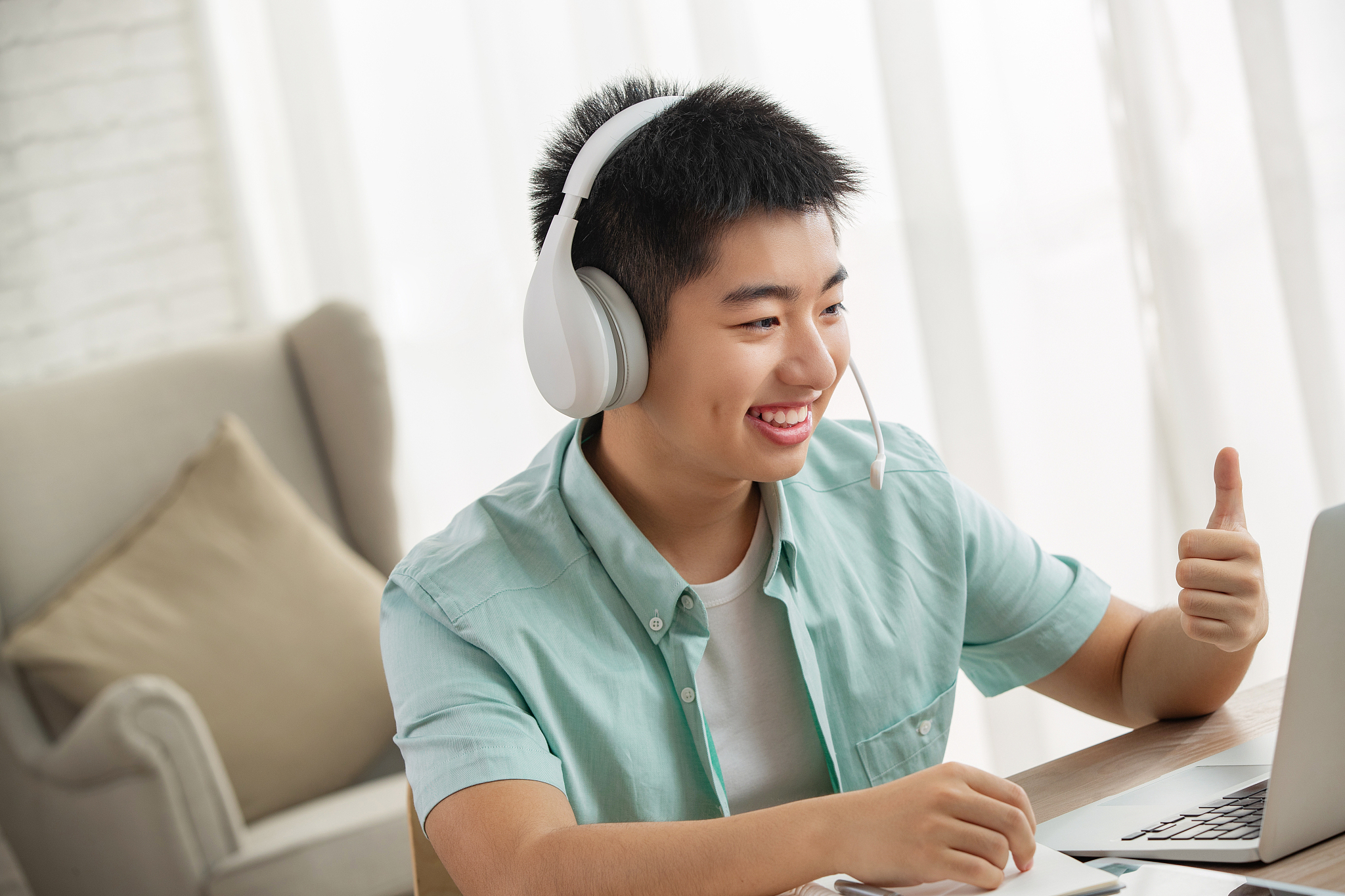 成都2022年初中生学计算机学校怎样
