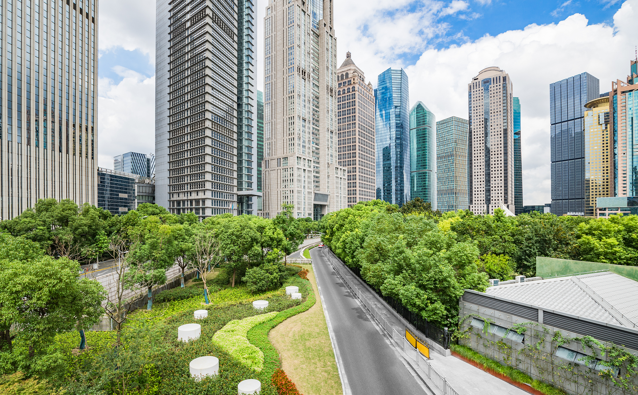 上海中专卫校推荐：哪所学校适合你？