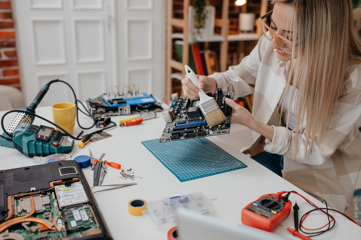 参加全国大学生电子设计大赛需要准备什么？