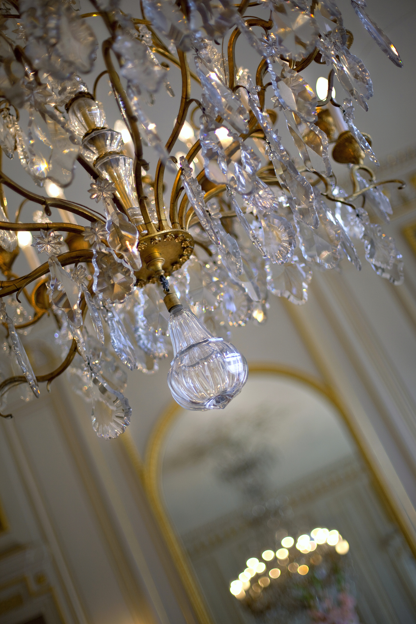 伊能静“隐形富婆”：百万保养费，豪宅古董，尽显奢华生活