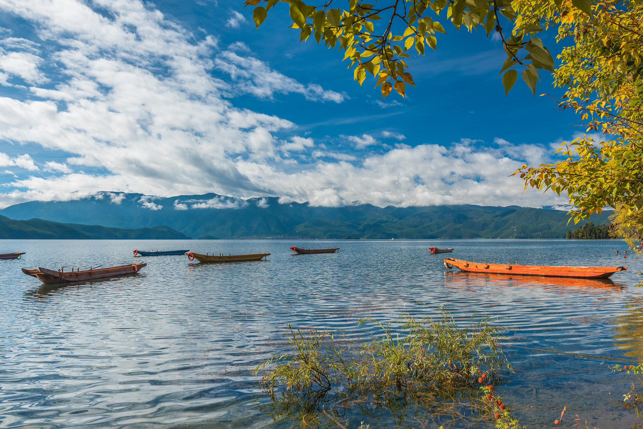 泸沽湖最佳旅行时间：春秋季最美！
