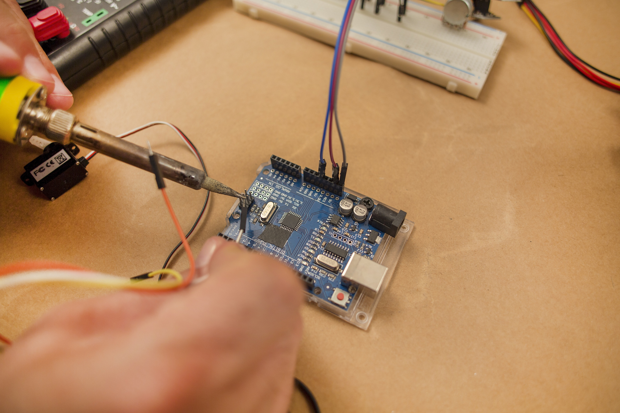 蜂鸣器、人体感应、震动实验步骤与关键知识点