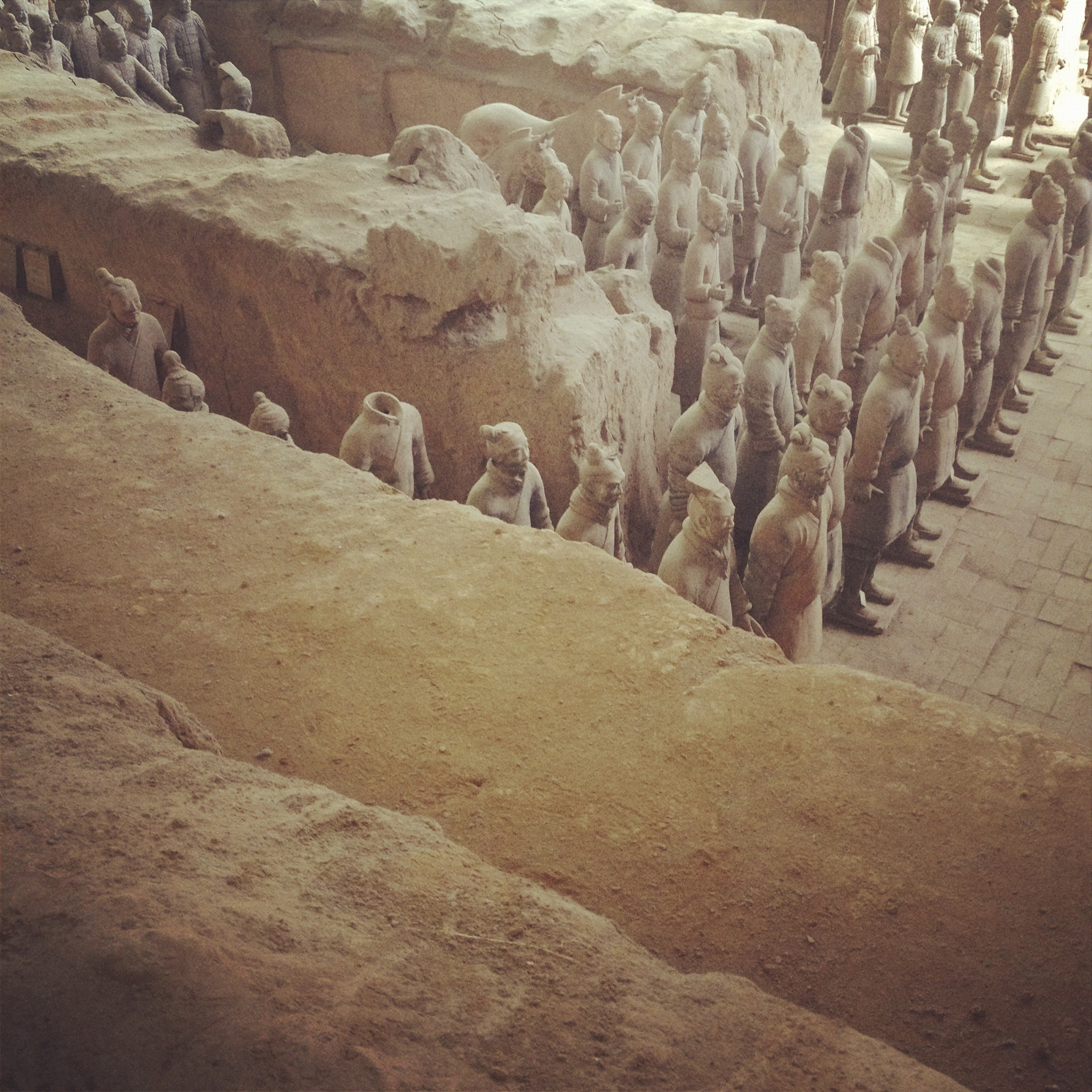 秦朝郡县面积：大小不一，管理高效