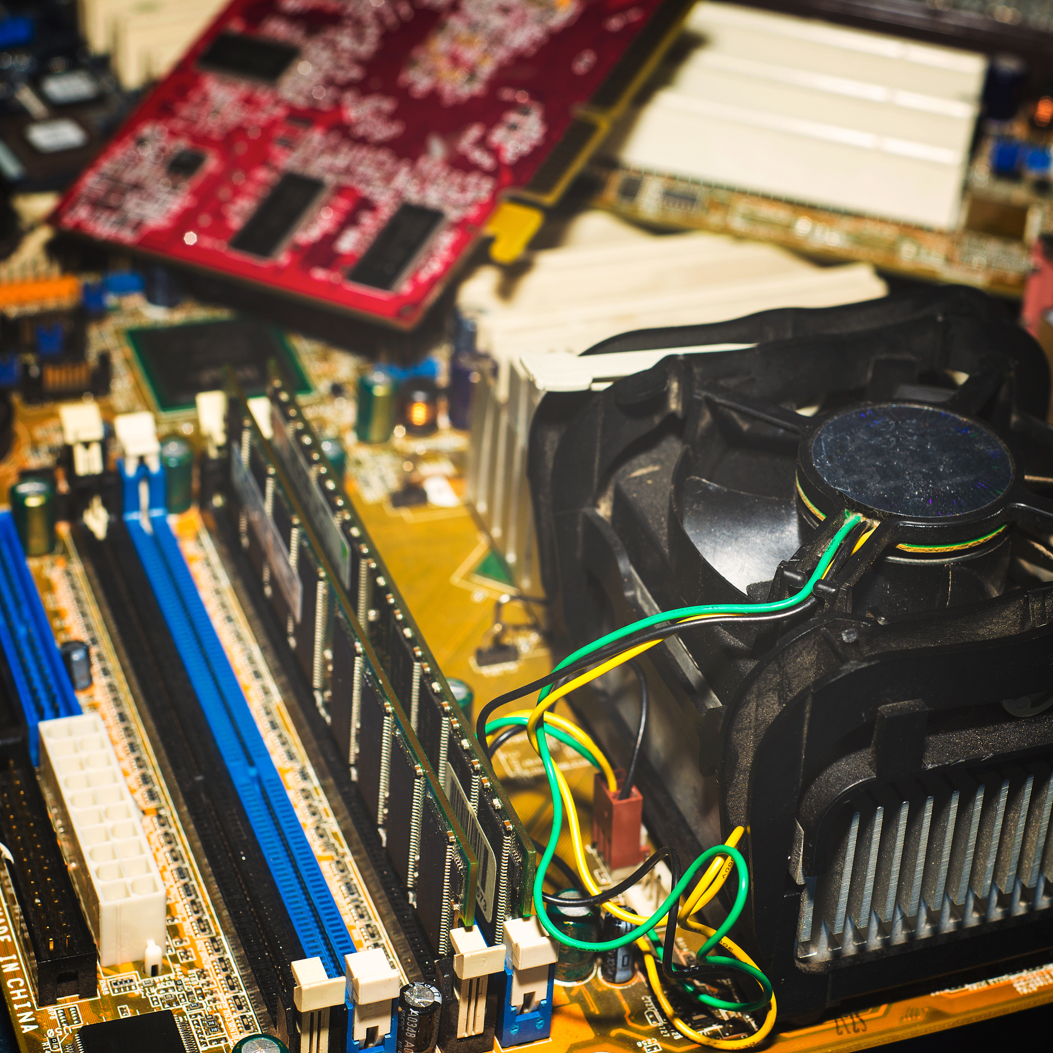 电脑零配件大全：CPU、内存、硬盘等，一文了解全部！