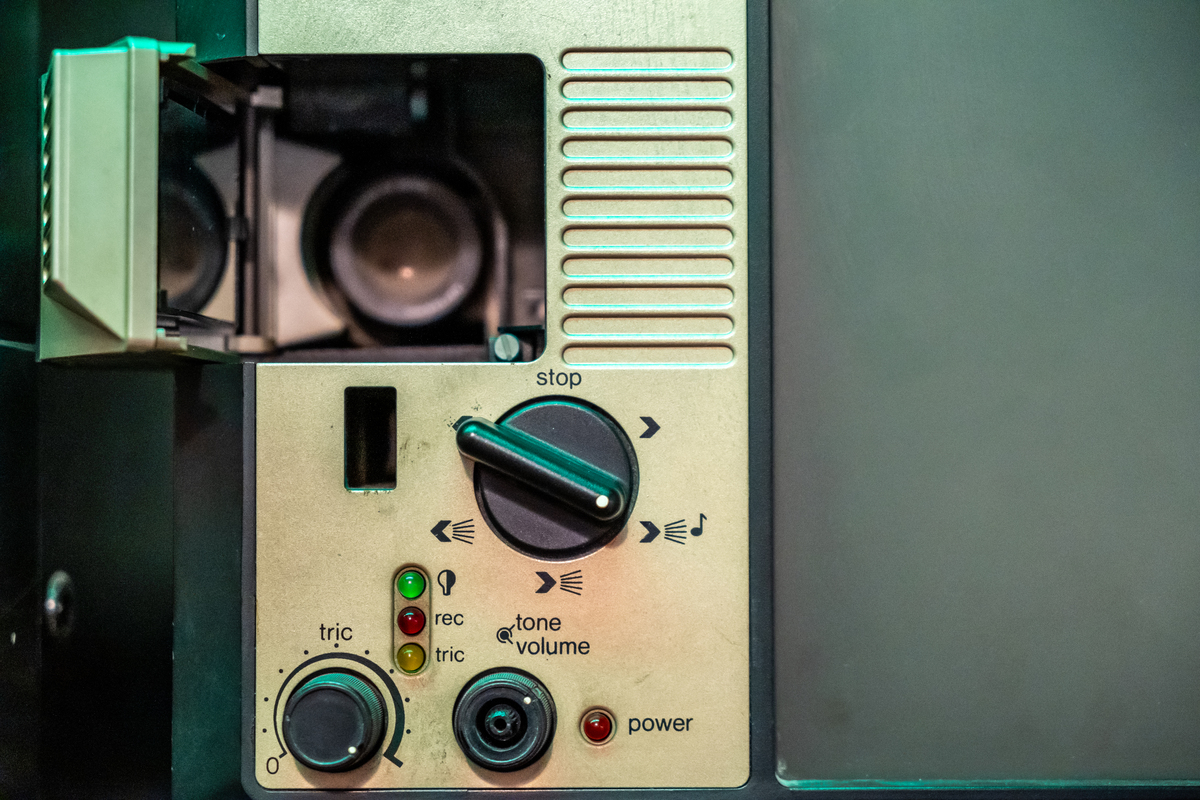 收音机调谐方式：如何找到你想要的电台