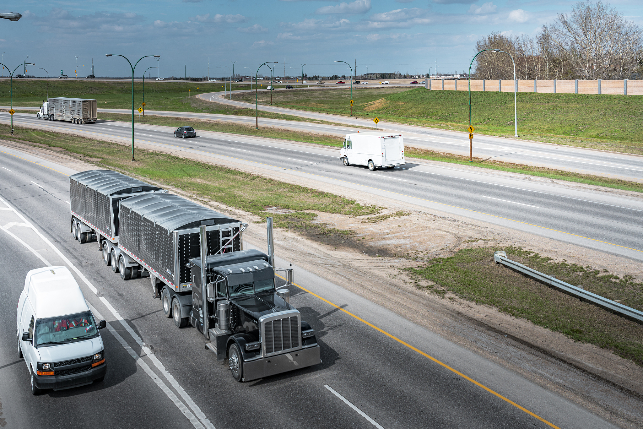 帮我润色这个句子There are more cases to consider such as avoiding no-fly zones while drones are flying and possible dynamic traffic control while trucks are moving