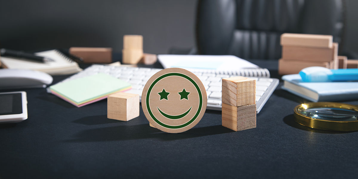 写一篇年终总结报告