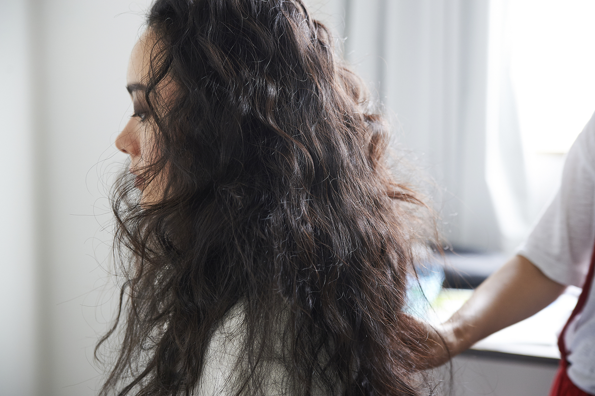 烫发后掉发严重正常吗？多久能恢复？-专业解答