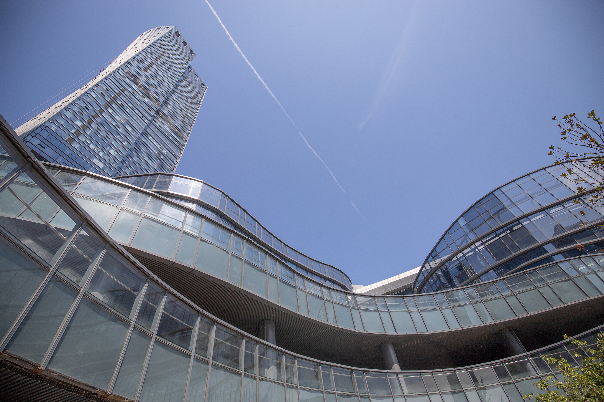 请以印为主题生成20个具有科技感、未来感、国际化的城市商业综合体名称请不要出现商业城、广场、科技城、购物中心等名称尽量控制在5个字