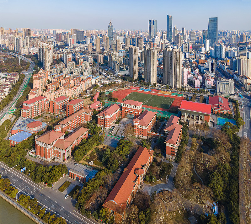 宝鸡初中中专学校专业选择：热门专业与未来发展