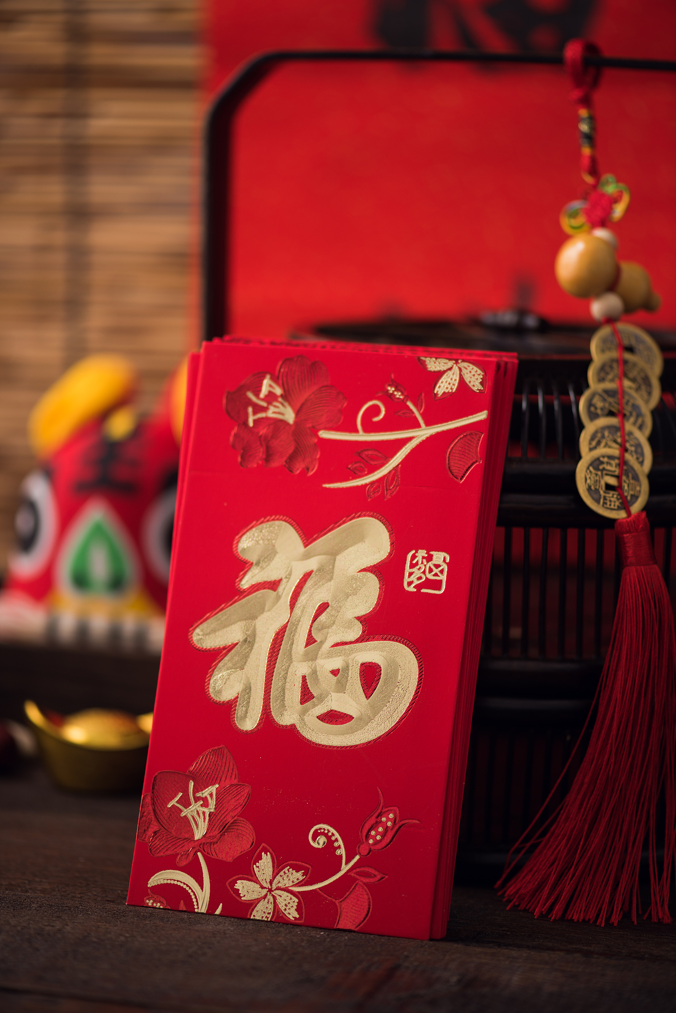 红包：中国传统文化象征，祝愿与祝福的传递