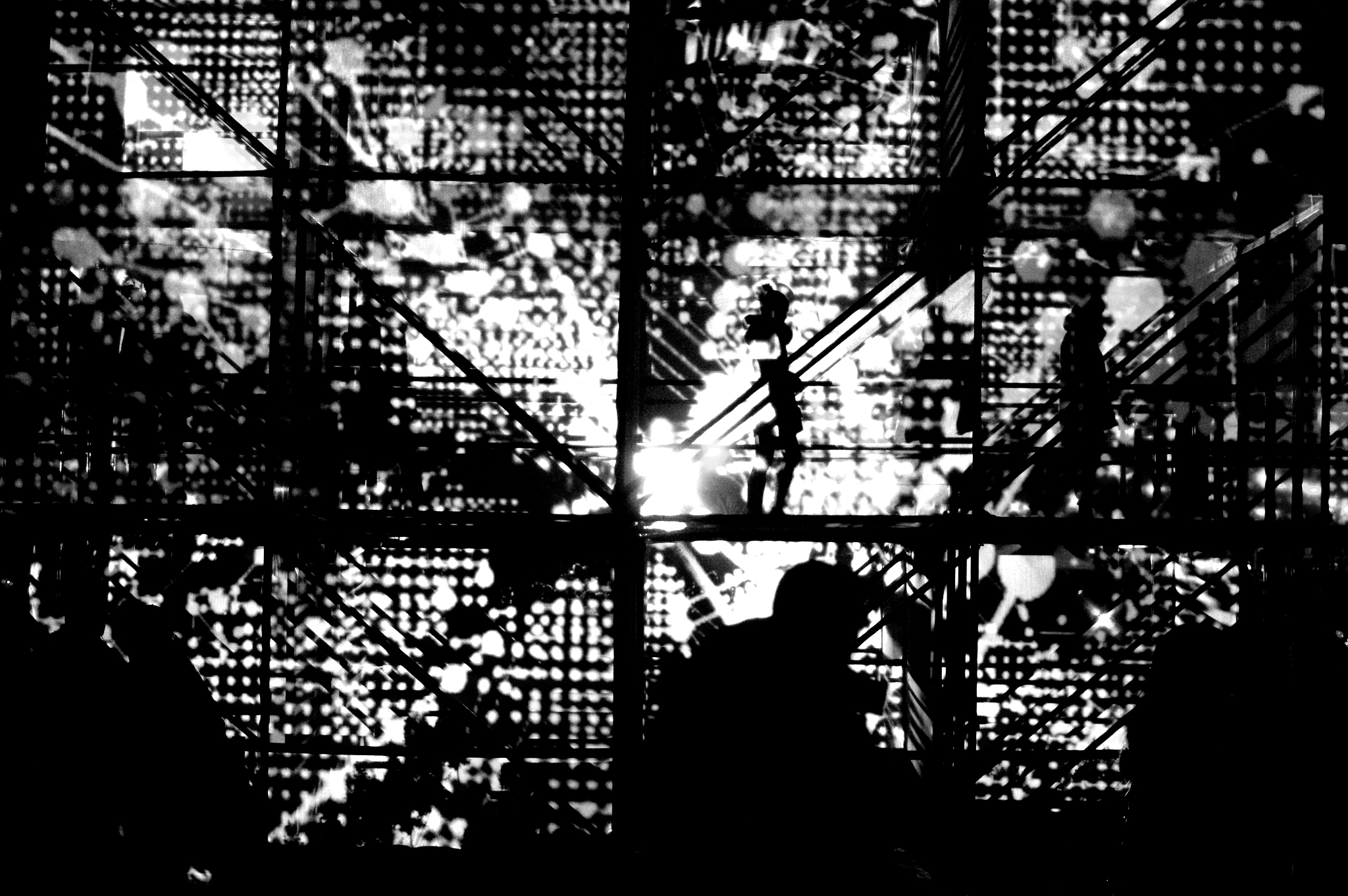 为什么图像的灰色图是一个二维数组