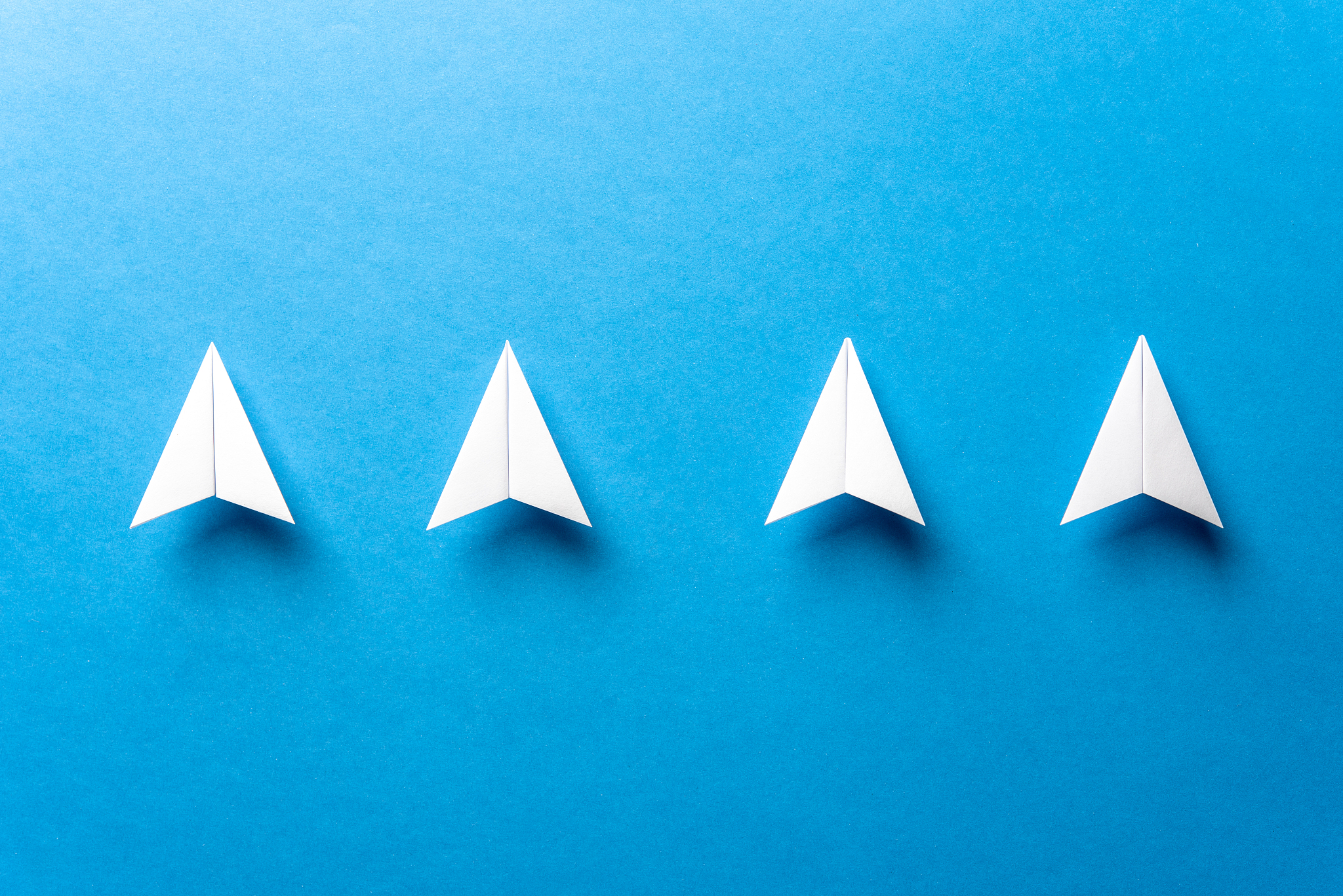 你现在身份是一名传媒专业学生请对论文章节 21 辩论赛的历史背景和意义 211辩论赛的历史背景进行写作保证其内容逻辑性、合理性不要乱写：