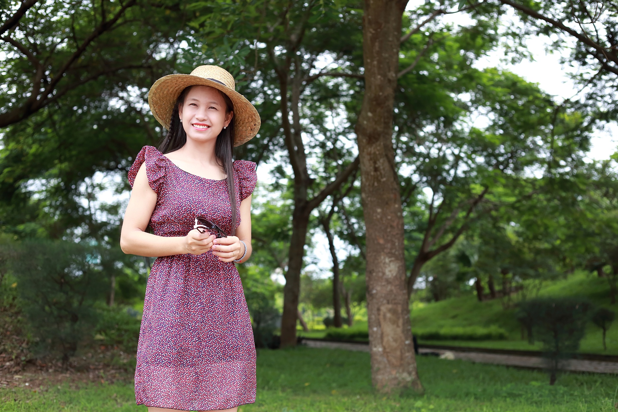 woman in summer travel
