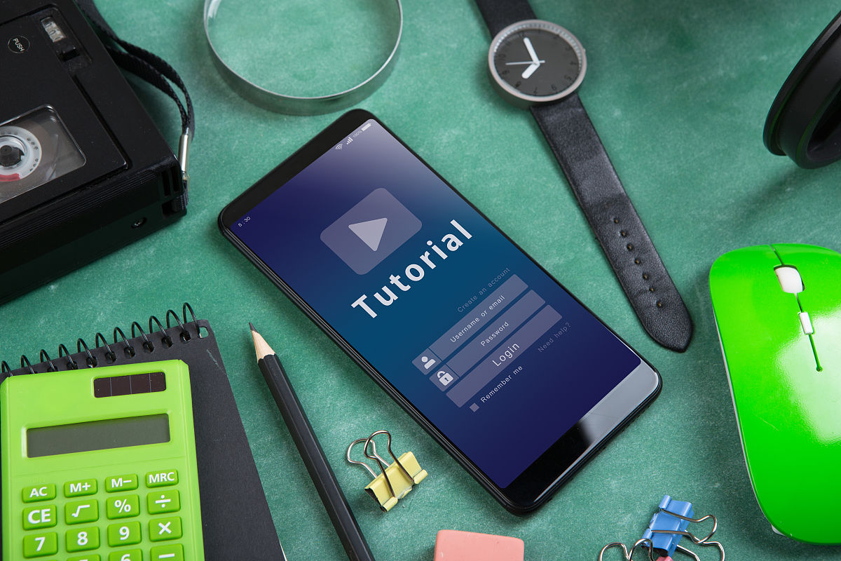 FlyCase: 会飞的手机壳 - 资金使用计划