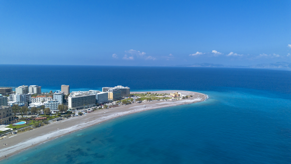 海南省市旅游攻略：特色景点、未来发展趋势