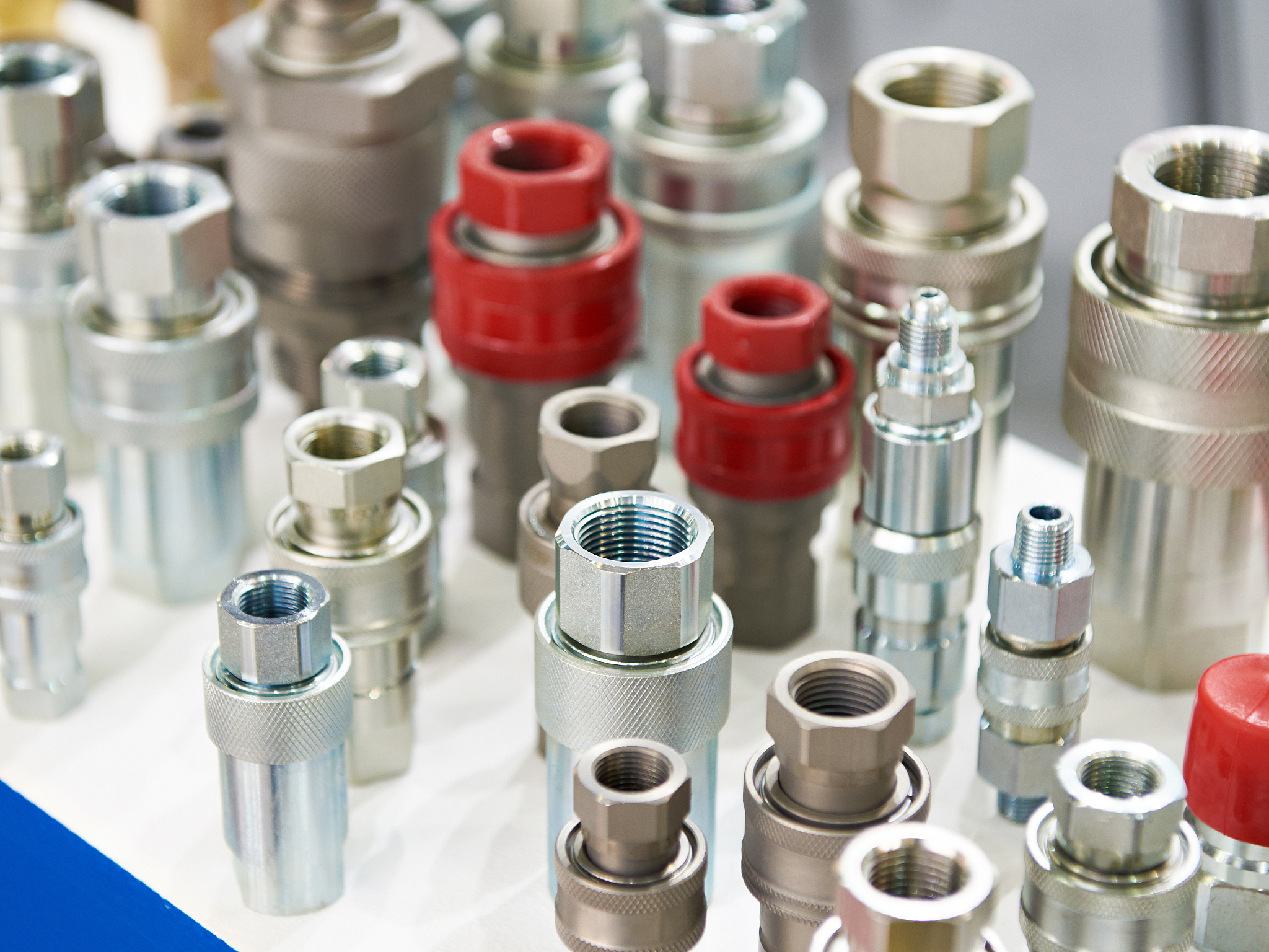 hydraulic quick couplers