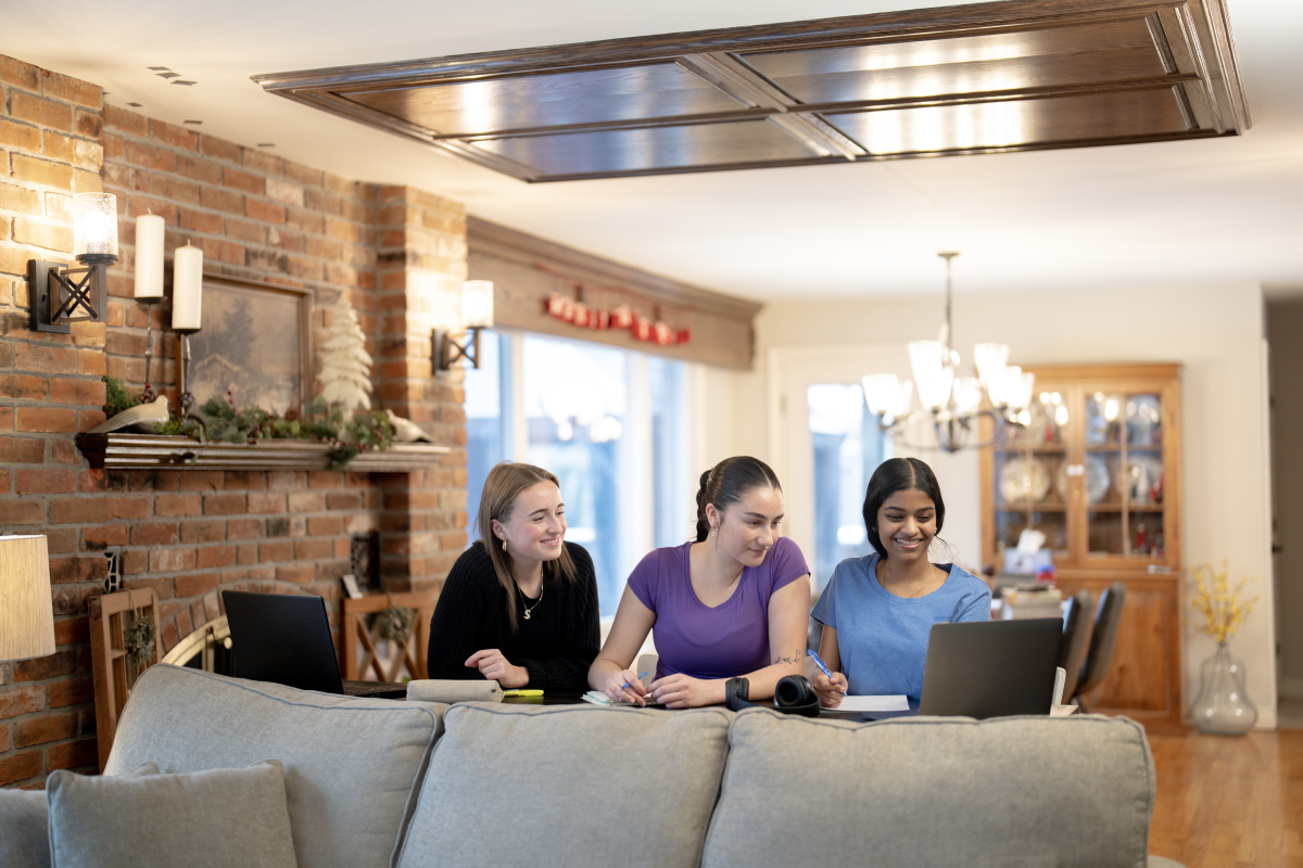 English Conversation Outside of Class: My Experience Talking with International Students