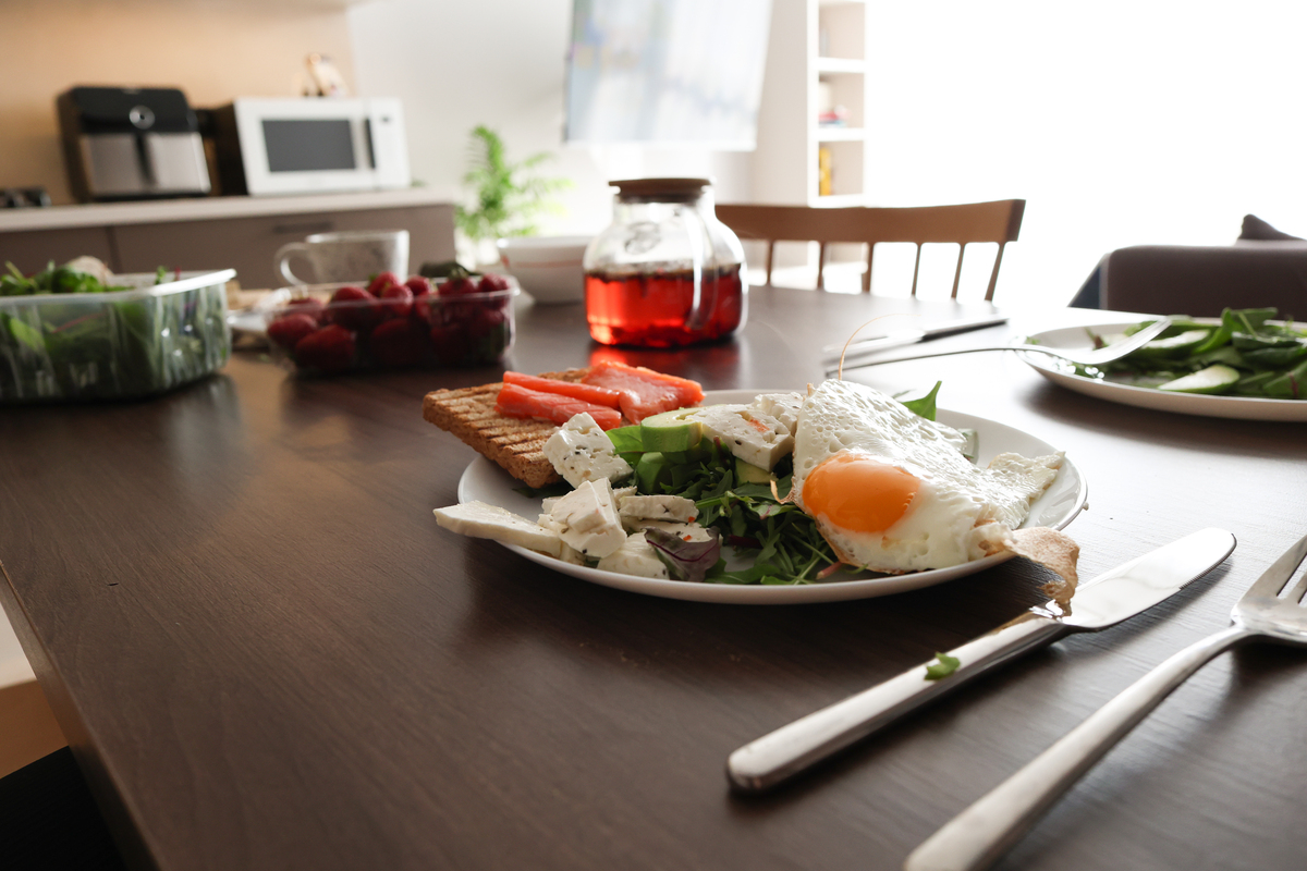 饥饿的家庭主妇的一天