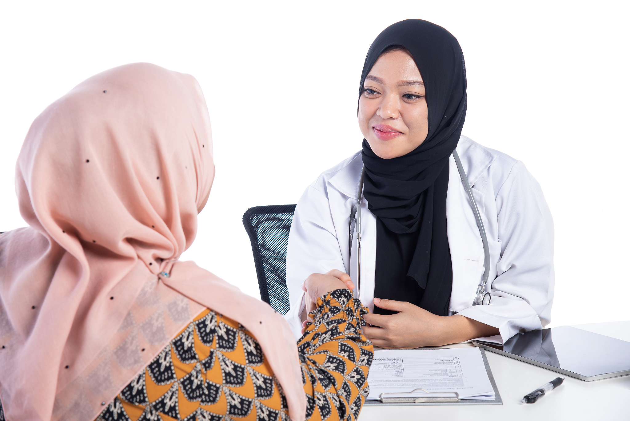 临床医学出来干什么 女生学临床医学工资高不高