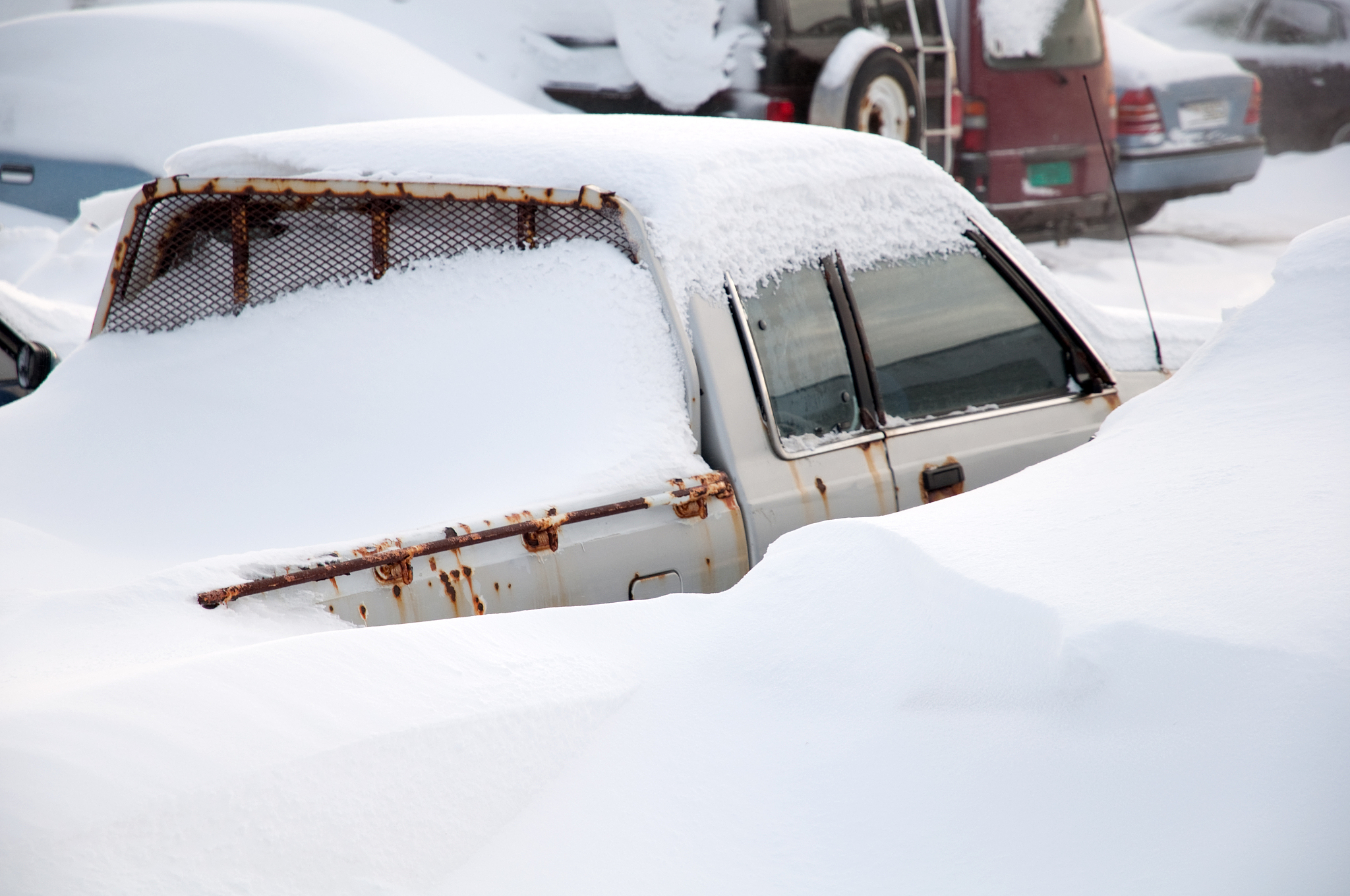 寒冬小镇的秘密：一起离奇的杀妻案