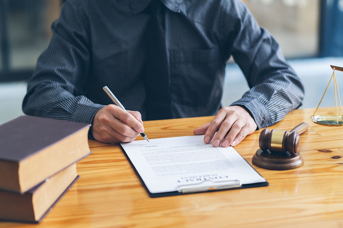 实习律师诉讼流程实务：八个案件点评案例