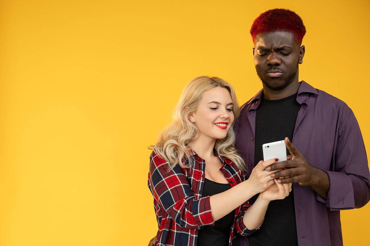 为什么说县城男生好看女生不好看？- 解析审美差异