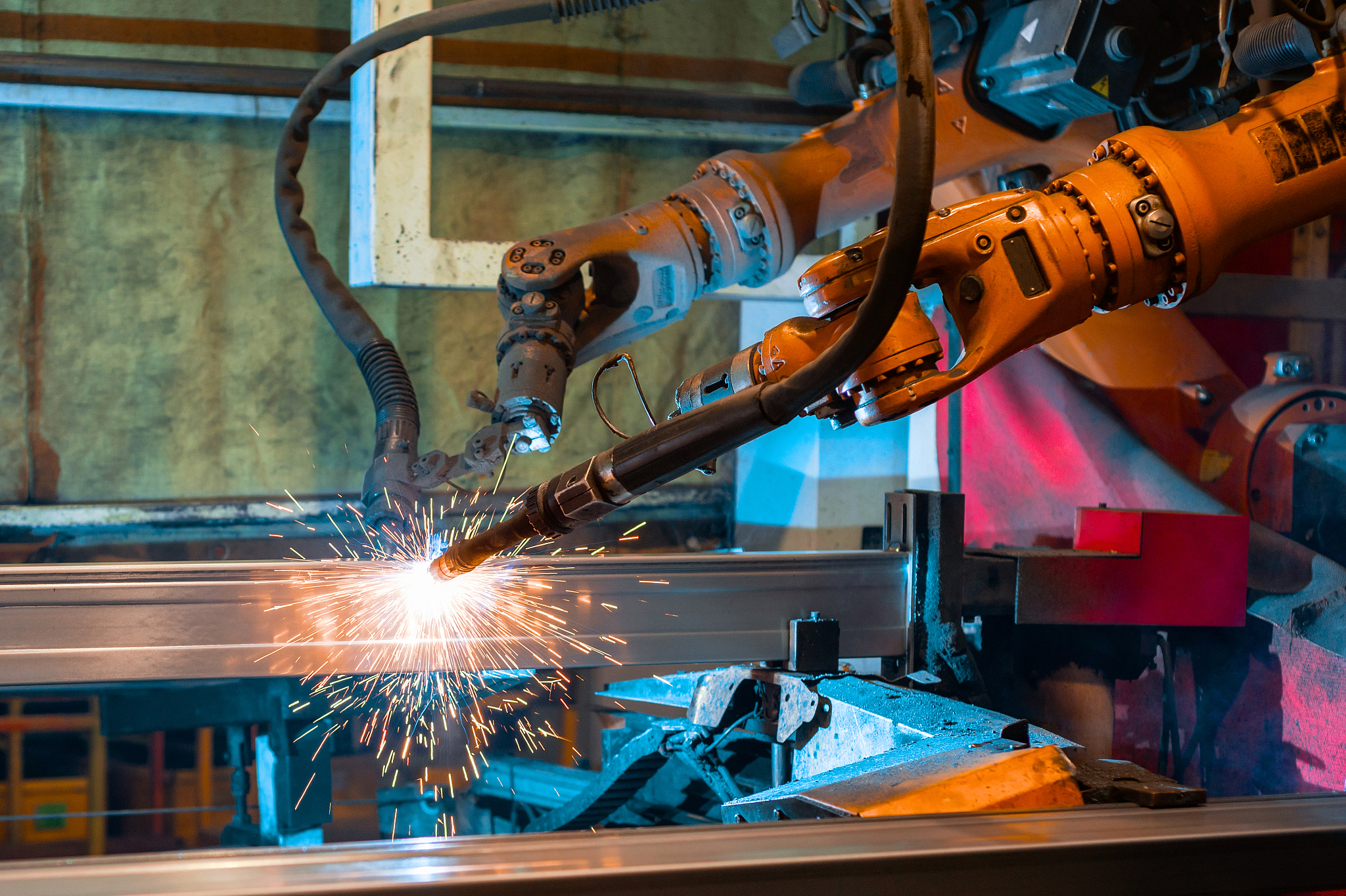 就某一个零件论述焊接技术在制造业的作用及地位