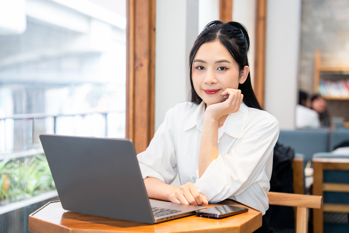 女生冷门高薪职业推荐：找到你的致富之路