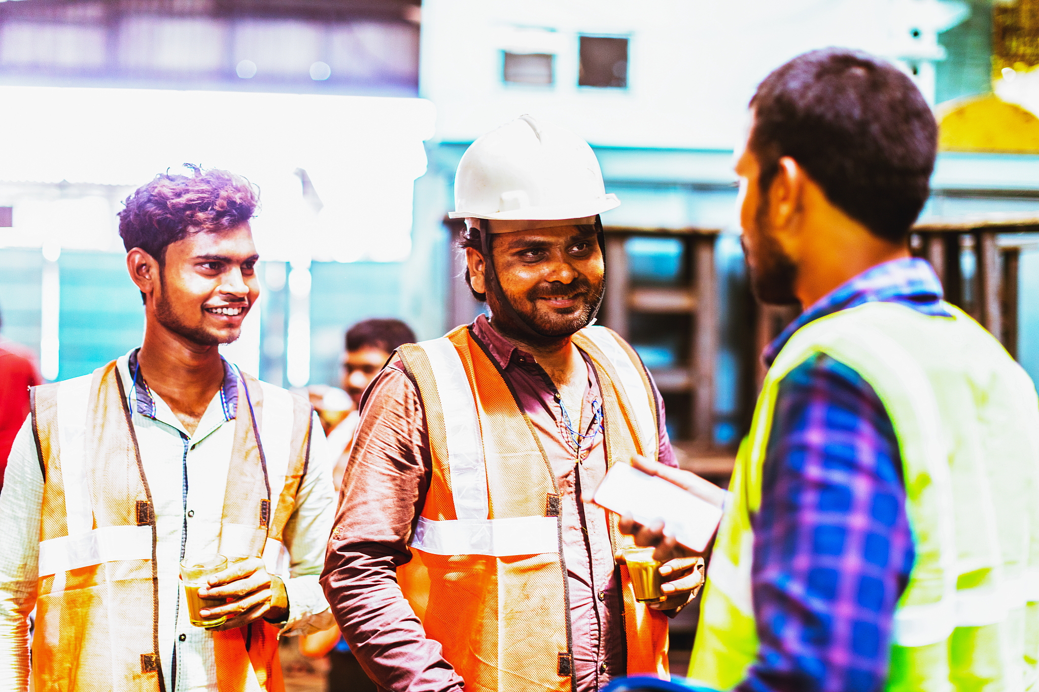 《三傻大闹宝莱坞》：印度底层逆袭经典，励志故事引人深思