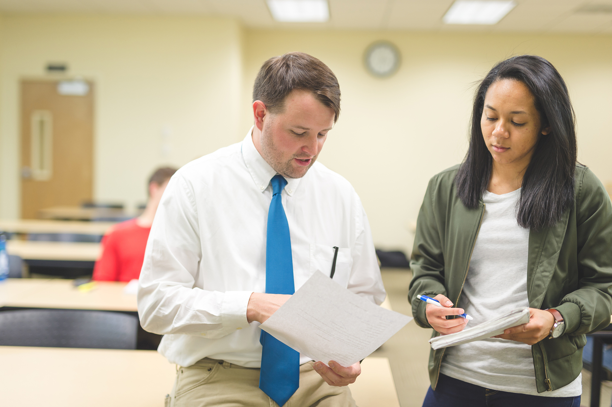 大学老师A同志：德才兼备的优秀教师