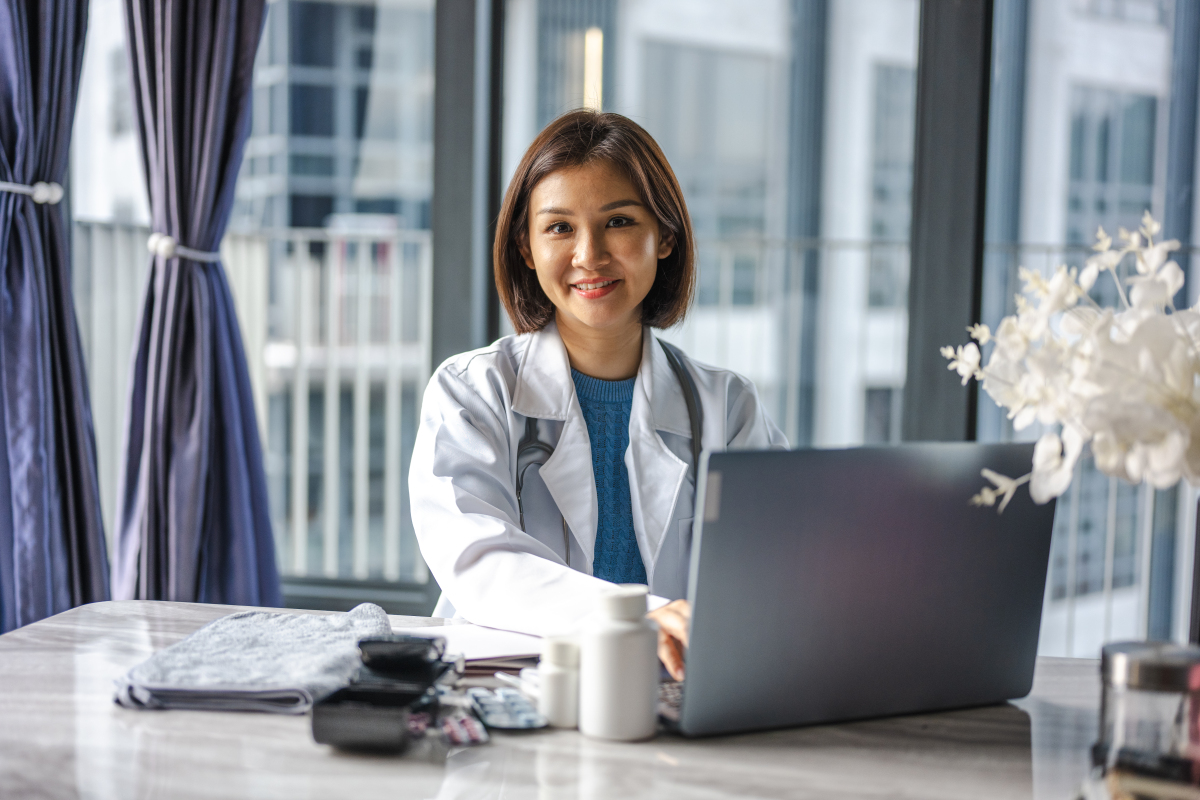 女生当心理医生前景好吗？女性心理医生发展方向分析